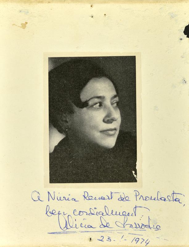 [Retrat de primer pla de la pianista Alícia de Larrocha]