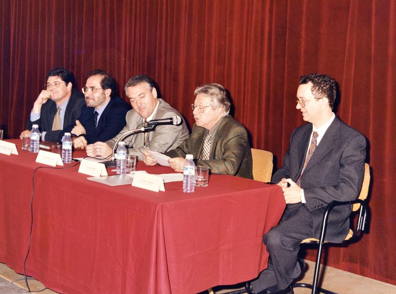 [Taula d’autoritats d’un acte celebrat al conservatori de música de Vila-Seca durant el parlament d’Antoni Sàbat]