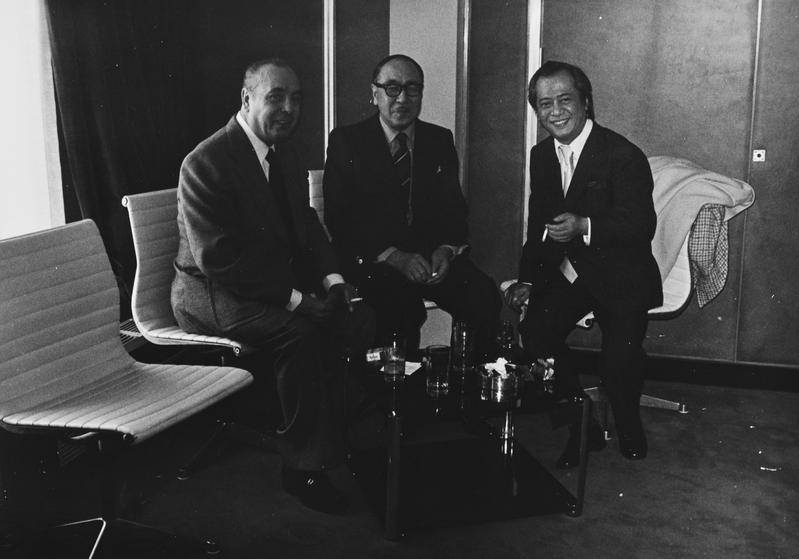 [Còctel amb motiu de la XXII edició del Concurs Maria Canals]